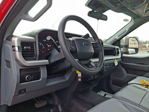 New 2024 Ford F550 4x4 SuperCab Super Duty image 9