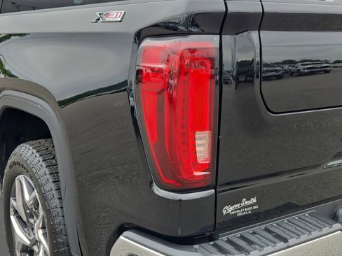 Certified 2023 GMC Sierra 1500 SLT w/ SLT Premium Package image 9