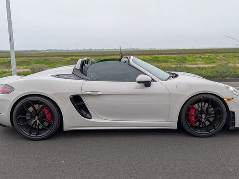 Used 2020 Porsche 718 Boxster Spyder image 1