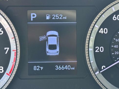 Used 2023 Hyundai Sonata SE w/ Cargo Package image 31