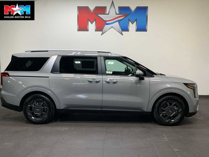 New 2026 Kia Carnival EX