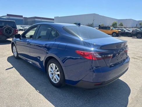 Used 2025 Toyota Camry LE FWD image 11