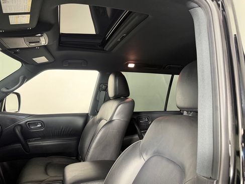 Used 2023 Nissan Armada SL w/ Midnight Edition Package RWD image 21