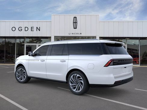 New 2025 Lincoln Navigator L Reserve image 4