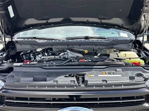 New 2025 Ford F250 Platinum image 42