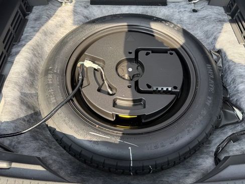 Certified 2023 Nissan Rogue SV image 10