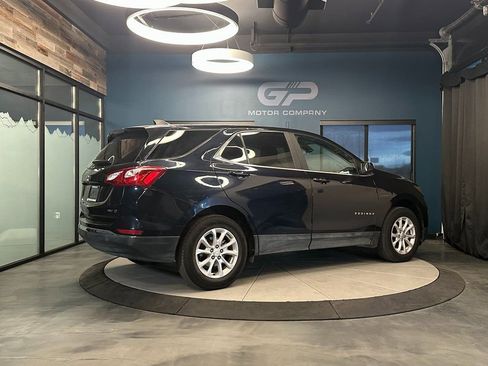 Used 2021 Chevrolet Equinox LT image 3