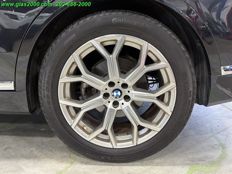 Used 2022 BMW X7 xDrive40i w/ Parking Assistance Package AWD/4WD image 16