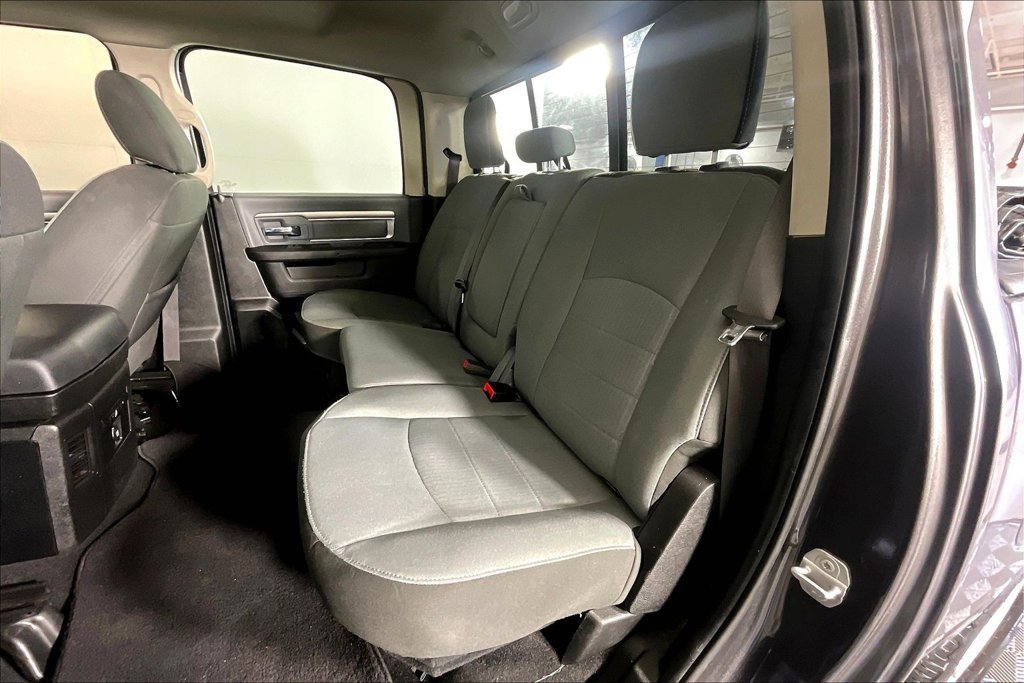 Used 2022 RAM 1500 Classic SLT w/ Electronics Group AWD/4WD image 32