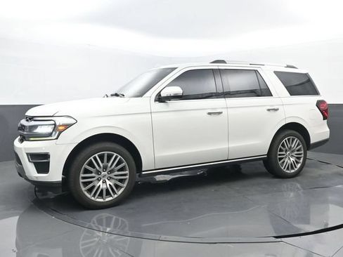 Used 2022 Ford Expedition Limited AWD/4WD image 7