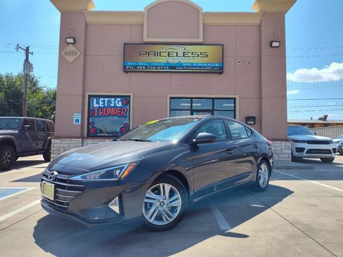 Used 2020 Hyundai Elantra SEL FWD image 1