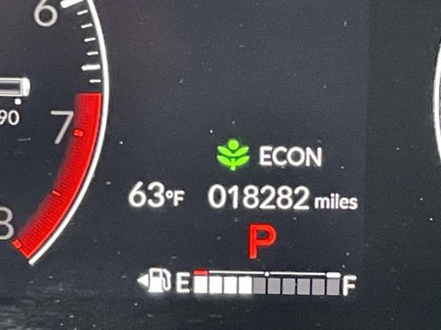 Used 2025 Honda HR-V Sport image 38