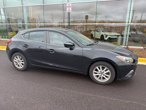 Used 2014 MAZDA MAZDA3 i Touring image 9