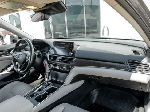 Used 2018 Honda Accord EX-L image 17