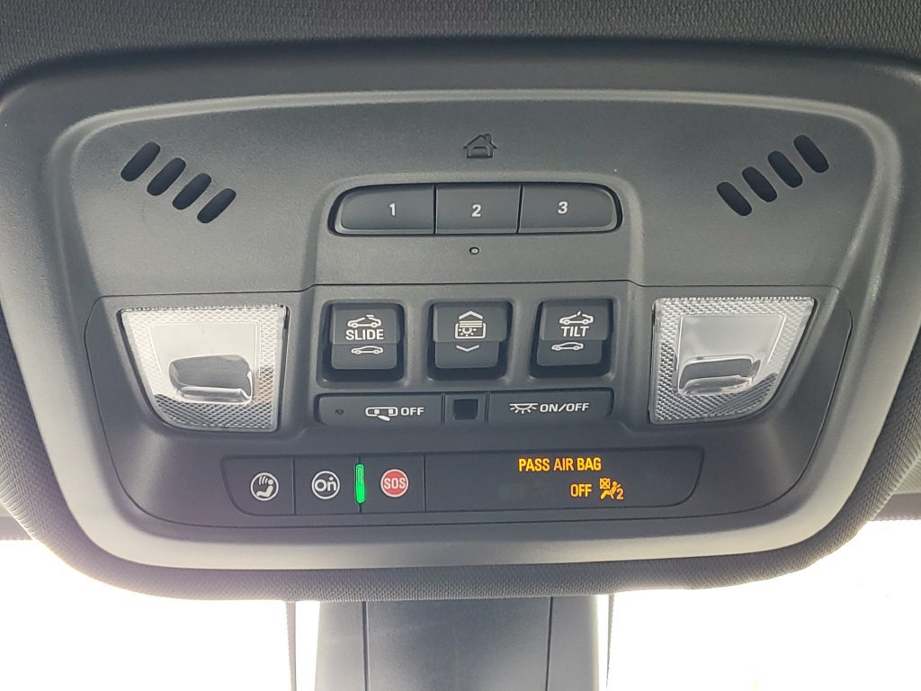 Used 2023 Chevrolet Traverse RS w/ LPO, Floor Liner Package AWD/4WD image 34