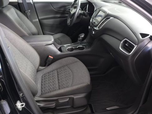 Used 2022 Chevrolet Equinox LT image 22