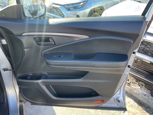 Used 2022 Honda Passport EX-L image 9