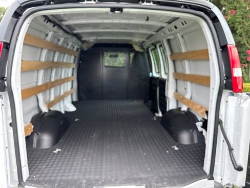 Used 2025 Chevrolet Express 2500 w/ Driver Convenience Package RWD image 19