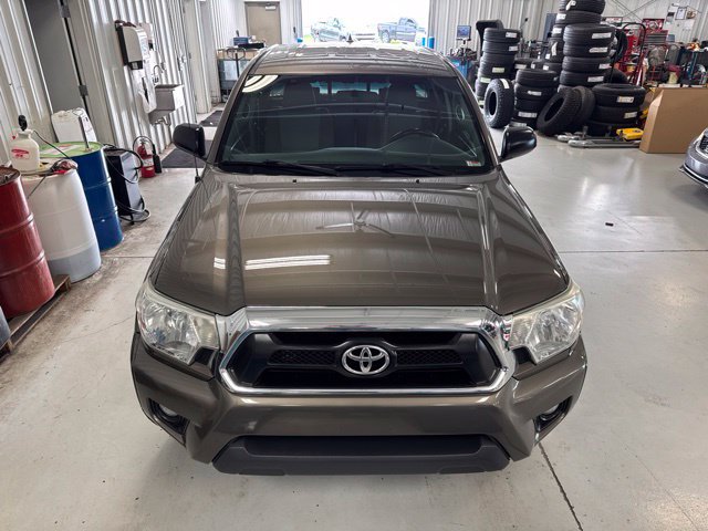 Used 2015 Toyota Tacoma 4x4 Access Cab V6 w/ SR5 Package image 23