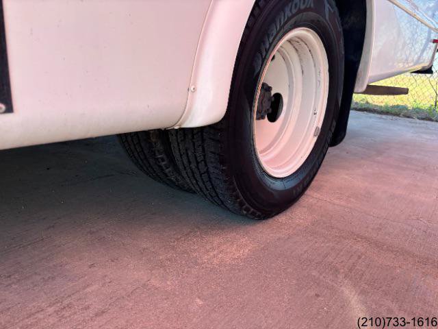 Used 2018 Ford E-350 and Econoline 350 Super Duty w/ Shuttle Bus Prep Package RWD image 39