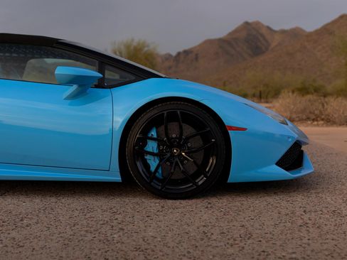 Used 2017 Lamborghini Huracan LP 610-4 AWD/4WD image 19