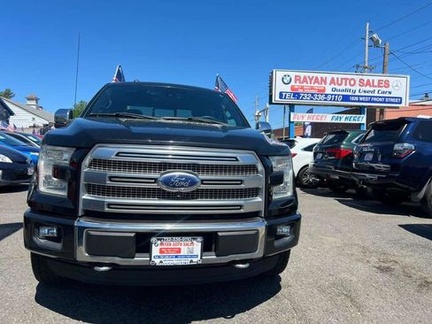 Used 2015 Ford F150 Platinum w/ Equipment Group 701A Luxury AWD/4WD image 3