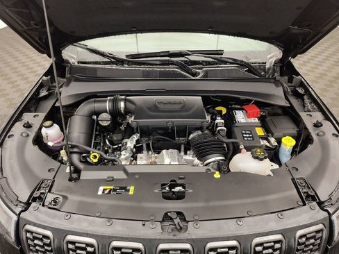 Used 2024 Jeep Compass Trailhawk image 29