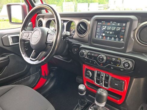 Used 2021 Jeep Wrangler Unlimited Sport AWD/4WD image 7