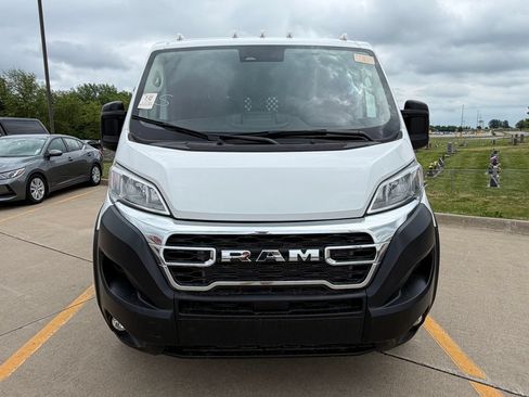 Used 2025 RAM ProMaster 2500 w/ U-Haul Equipment Group FWD image 3