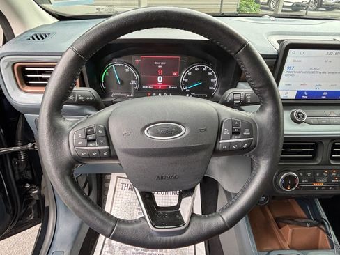 Used 2022 Ford Maverick Lariat w/ Lariat Luxury Package FWD image 15