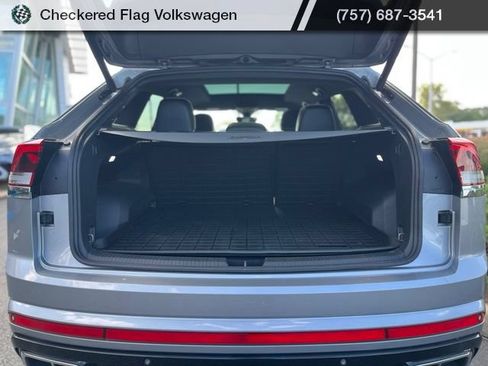 Used 2024 Volkswagen Atlas Cross Sport SEL Premium R-Line AWD/4WD image 35