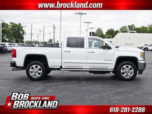 Used 2018 GMC Sierra 2500 SLT w/ Duramax Plus Package AWD/4WD image 2