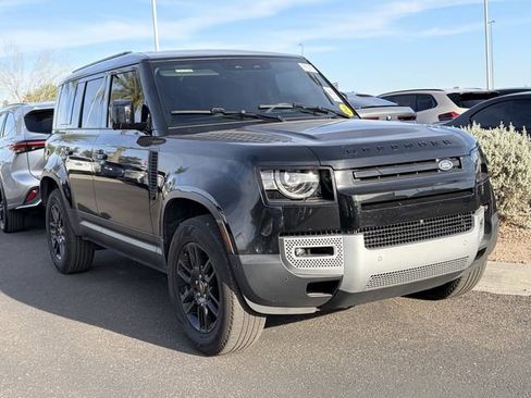 Used 2025 Land Rover Defender 110 S image 2