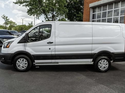 Used 2024 Ford Transit 250 Low Roof w/ Exterior Upgrade Package RWD image 31