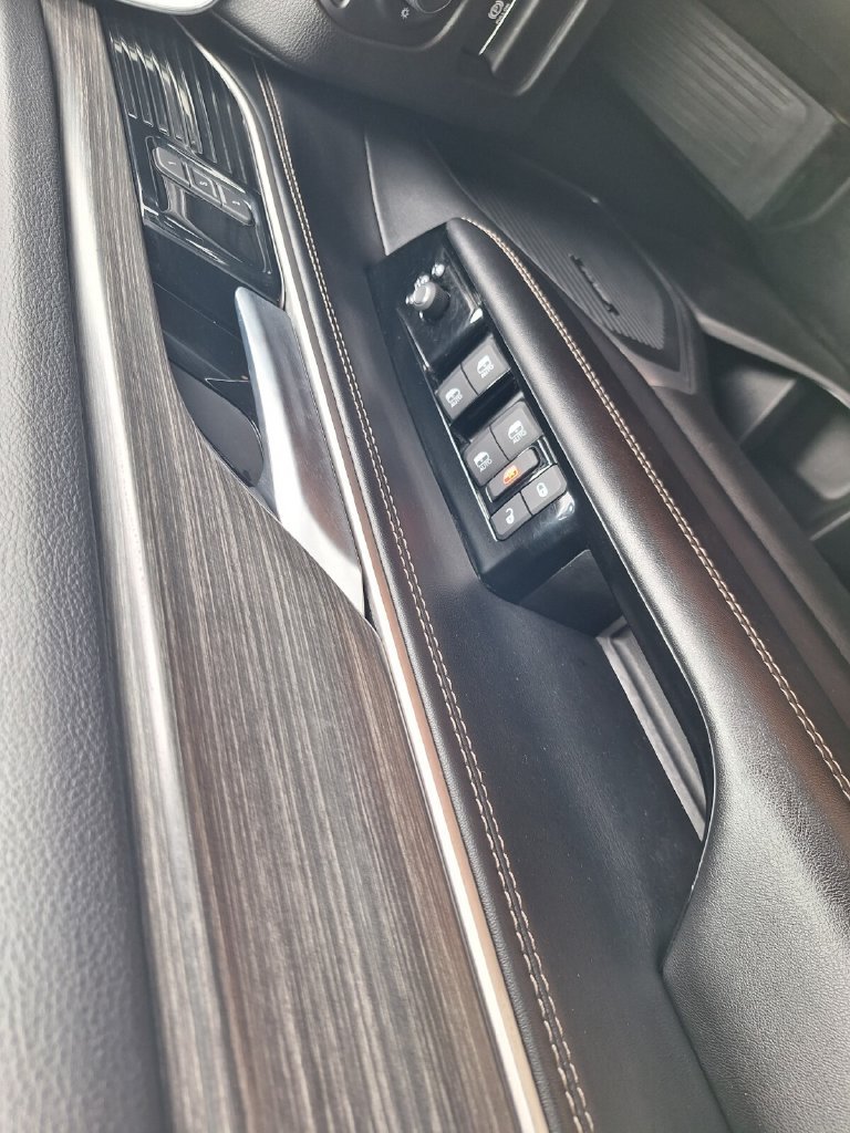 Used 2024 Jeep Wagoneer Series II w/ Flexible Seating Group RWD image 20