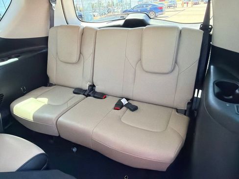 Used 2022 INFINITI QX80 Premium Select w/ Cargo Package AWD/4WD image 17