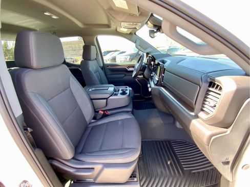 New 2026 GMC Sierra 1500 Elevation image 24