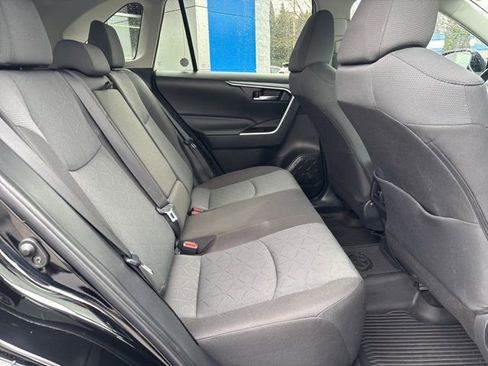 Used 2024 Toyota RAV4 XLE image 33