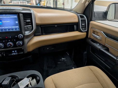 Used 2019 RAM 3500 Big Horn image 14