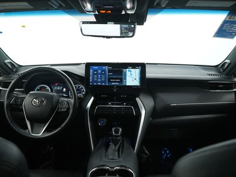 Used 2021 Toyota Venza Limited image 13