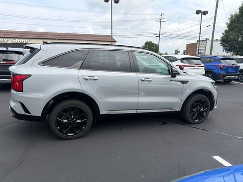 Certified 2023 Kia Sorento SX AWD/4WD image 8