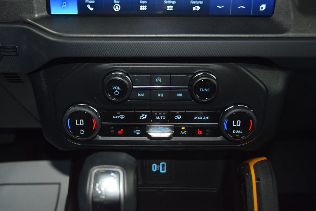 Used 2024 Ford Bronco Badlands AWD/4WD image 29