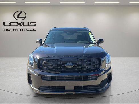 Used 2021 Kia Telluride EX w/ EX Premium Package image 2