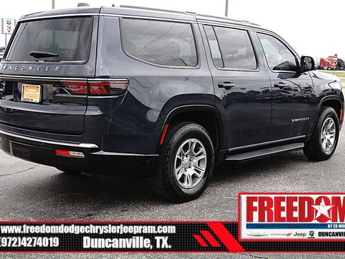 Certified 2023 Jeep Wagoneer 2WD w/ Convenience Group I image 5