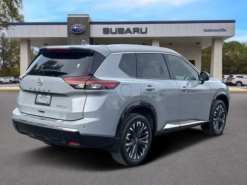 Used 2024 Nissan Rogue Platinum w/ Platinum Premium Package FWD image 6