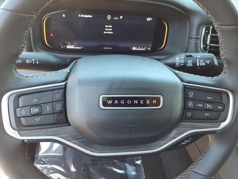 Used 2023 Jeep Wagoneer Series II image 23