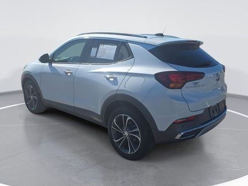 Used 2022 Buick Encore GX Essence w/ Advanced Technology Package image 4