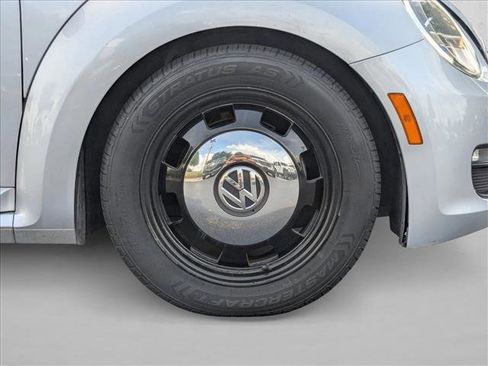 Used 2014 Volkswagen Beetle 2.5 image 21