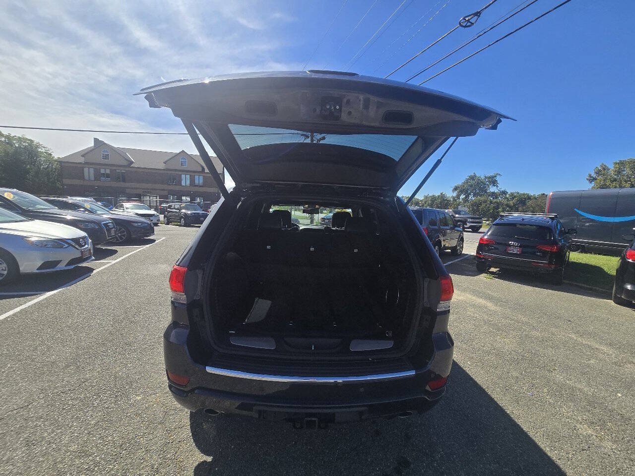 Used 2014 Jeep Grand Cherokee Overland w/ Advanced Technology Group AWD/4WD image 35