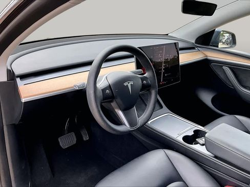 Used 2023 Tesla Model Y Long Range AWD/4WD image 16